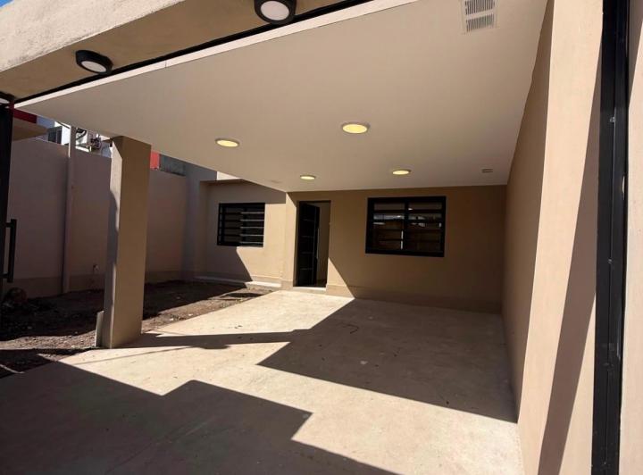 Casa · 120m² · 5 Ambientes · 1 Cochera