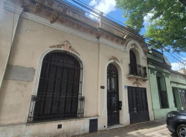 Casa · 150m² · 7 Ambientes · 1 Cochera