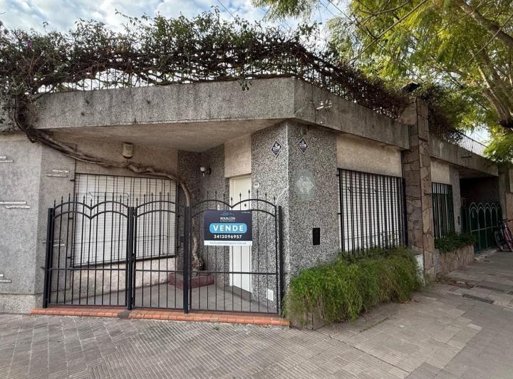 Casa · 62m² · 5 Ambientes · 1 Cochera