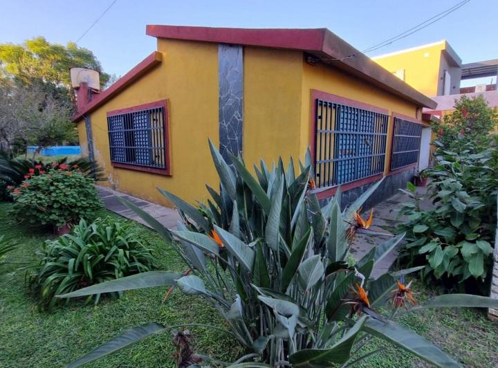 Casa · 86m² · 3 Ambientes · 1 Cochera