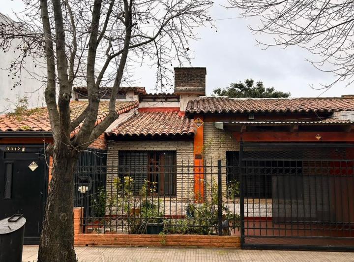 Casa · 200m² · 7 Ambientes · 2 Cocheras