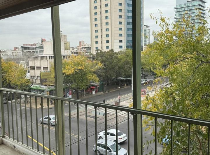 Departamento · 220m² · 6 Ambientes · 1 Cochera