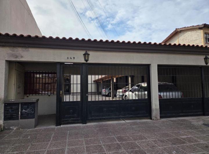 Departamento · 64m² · 5 Ambientes · 1 Cochera