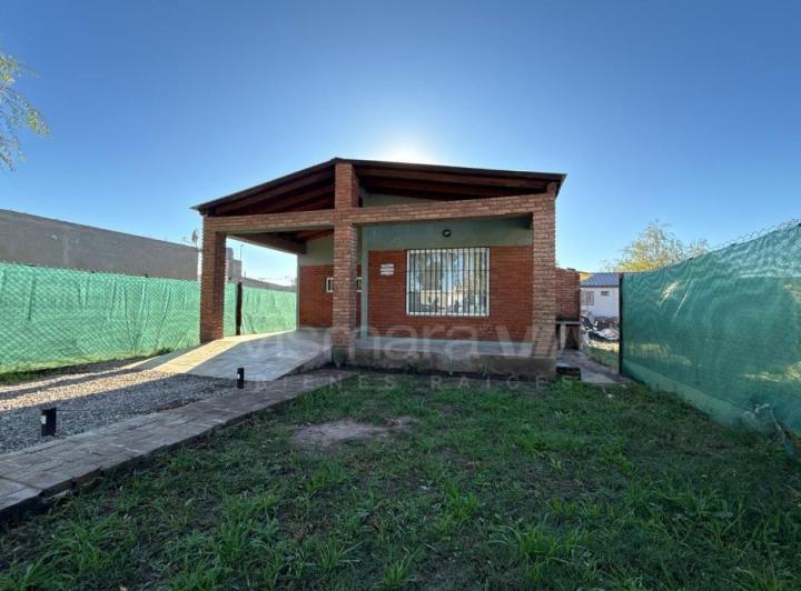 Casa · 102m² · 4 Ambientes · 1 Cochera