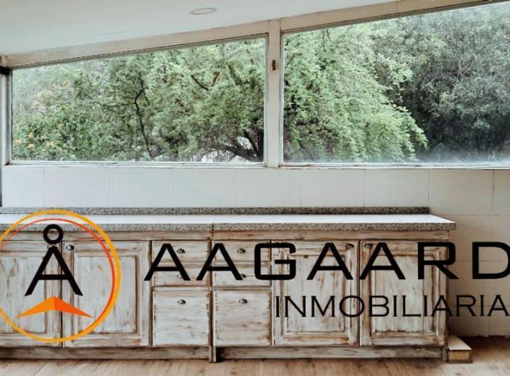 Casa · 220m² · 4 Dormitorios
