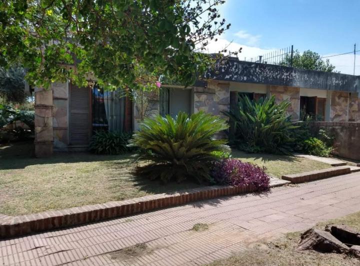 Casa · 131m² · 2 Ambientes · 1 Cochera