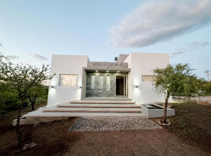 Casa · 105m² · 3 Ambientes · 2 Cocheras