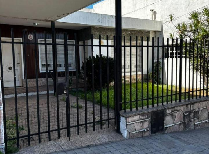 Casa · 150m² · 2 Dormitorios