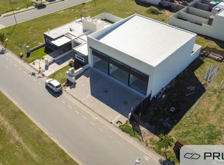 Local comercial · 99m² · 4 Ambientes