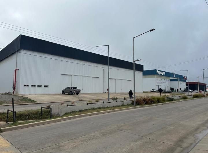 Bodega-Galpón · 8700m²