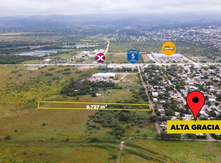 Terreno · 8700m²