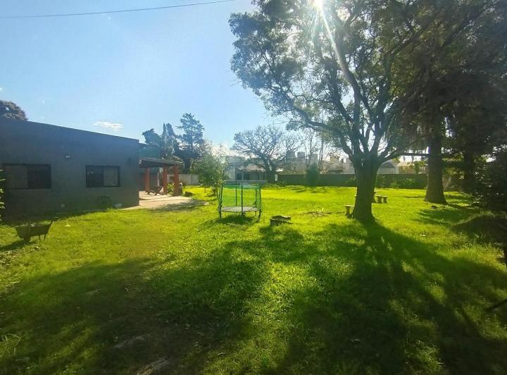 Casa · 1600m² · 3 Ambientes