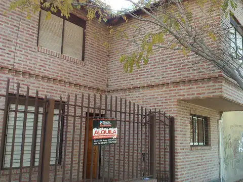 Casa en Alquiler en Cipolletti, General Roca