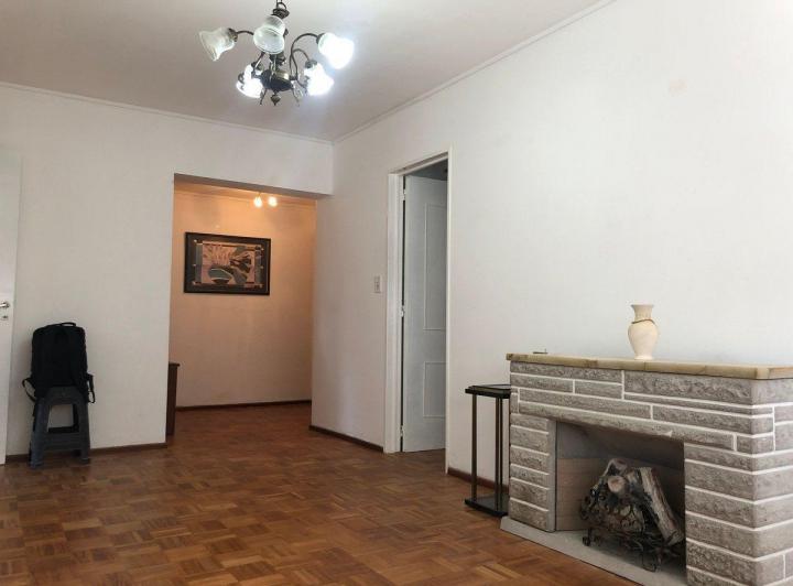 Departamento · 86m² · 6 Ambientes · 1 Cochera