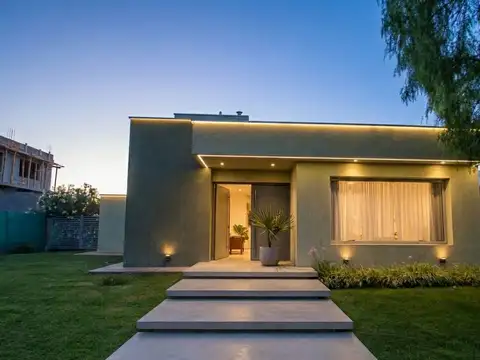 Casa en Alquiler en Maipu, Maipú
