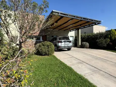Casa en Venta en Las Cortaderas, Countries y Barrios Cerrados en Guaymallen