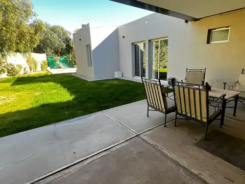 Casa en Venta en Russell, Maipú