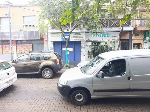 Local en Alquiler en Loma Hermosa, Partido de Tres de Febrero