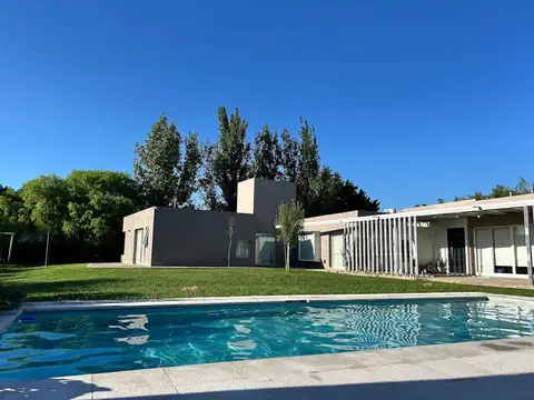Casa en Venta en Causana, Malagueño