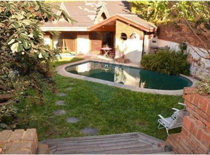 Casa · 750m² · 11 Ambientes · 4 Cocheras