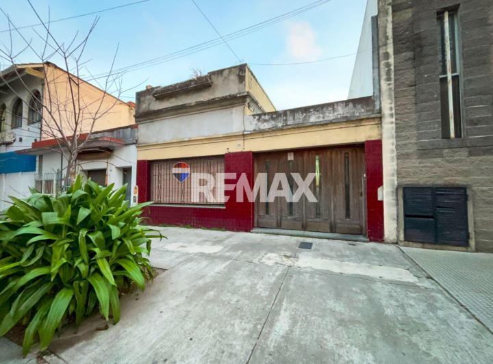 Casa · 200m² · 5 Ambientes · 1 Cochera