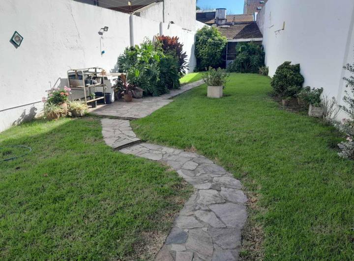 Casa · 128m² · 4 Ambientes · 1 Cochera