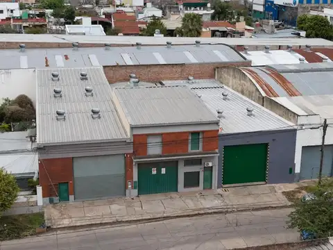 Galpón en Venta en Los Hornos, Santa Fe