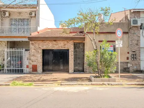 Casa en Venta en Barrio Naón, Mataderos
