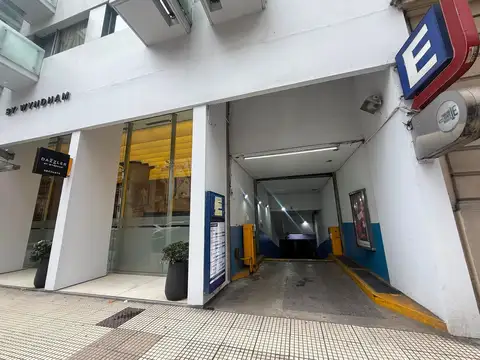 Cochera en Venta en Recoleta, CABA