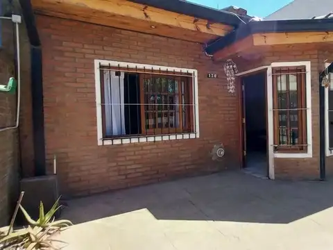 Casa en Alquiler en Villa Elvira, Partido de La Plata