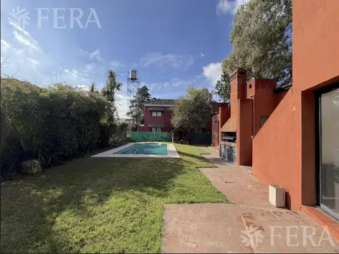 Casa en Alquiler en El Carmencito, Berazategui