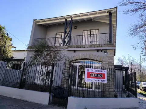 Casa en Alquiler en Acassuso Santa Fe / Fleming, Acassuso