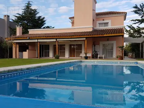 Casa en Alquiler en San Isidro Labrador, Countries y Barrios Cerrados en Tigre