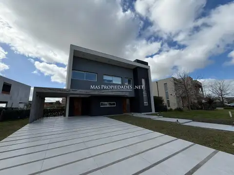 Casa en Alquiler en Terralagos, Canning
