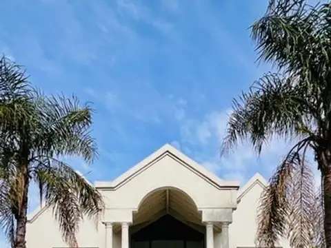 Casa en Venta en Los Berros, Bella Vista