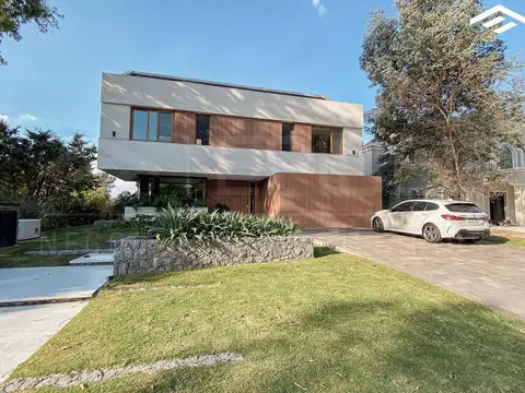 Casa en Venta en Countries y Barrios Cerrados en Esteban Echeverria, Partido de Esteban Echeverría