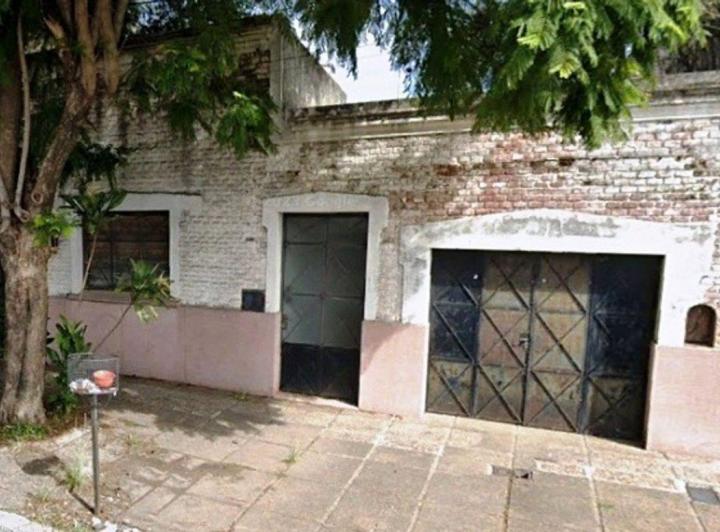 Casa · 344m² · 6 Ambientes · 2 Cocheras