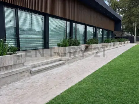 Local en Venta en Jose Hernandez, La Plata