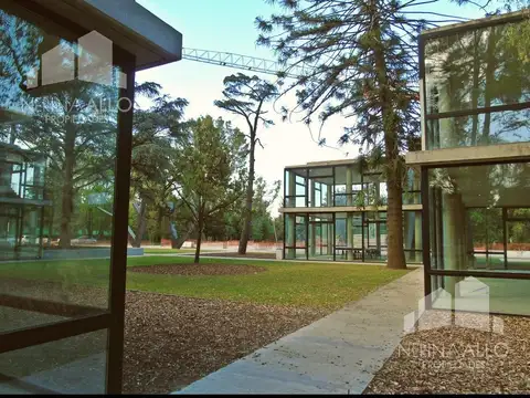 Local en Venta en Barrio Parque Leloir, Partido de Ituzaingó