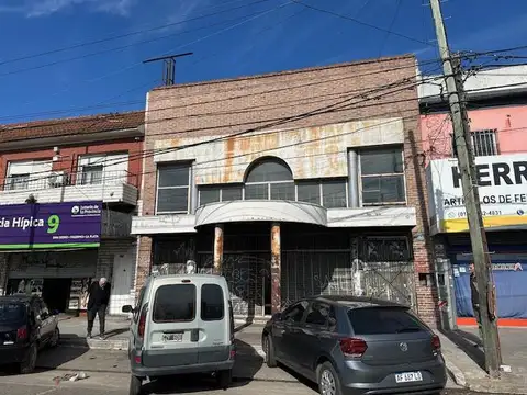 Local en Venta en Casanova Centro, Isidro Casanova