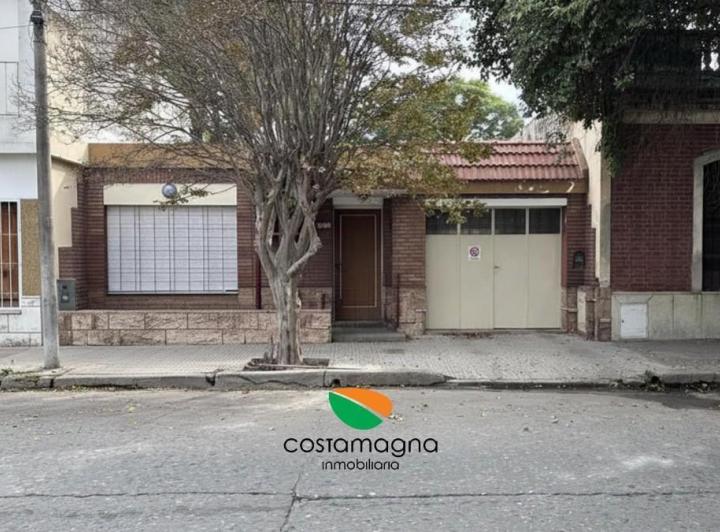 Casa · 164m² · 4 Ambientes · 1 Cochera