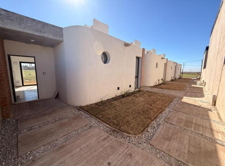 Casa · 50m² · 2 Ambientes · 1 Cochera