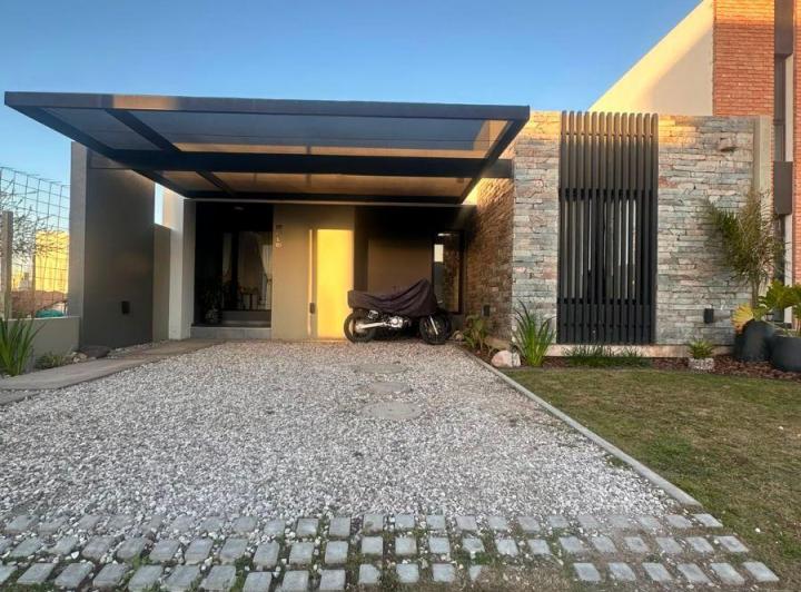 Casa · 114m² · 4 Ambientes