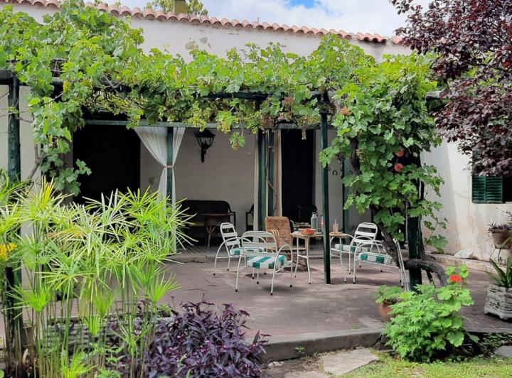 Casa · 343m² · 12 Ambientes · 2 Cocheras