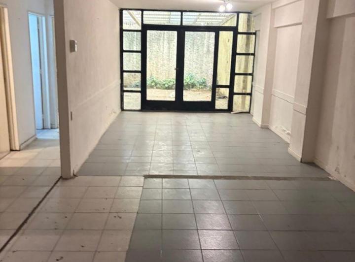 Local comercial · 160m² · 3 Ambientes
