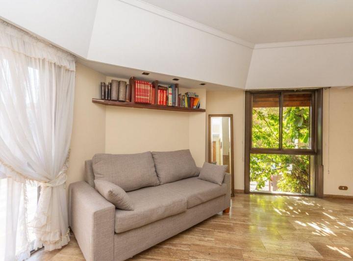 PH · 214m² · 5 Ambientes · 1 Cochera