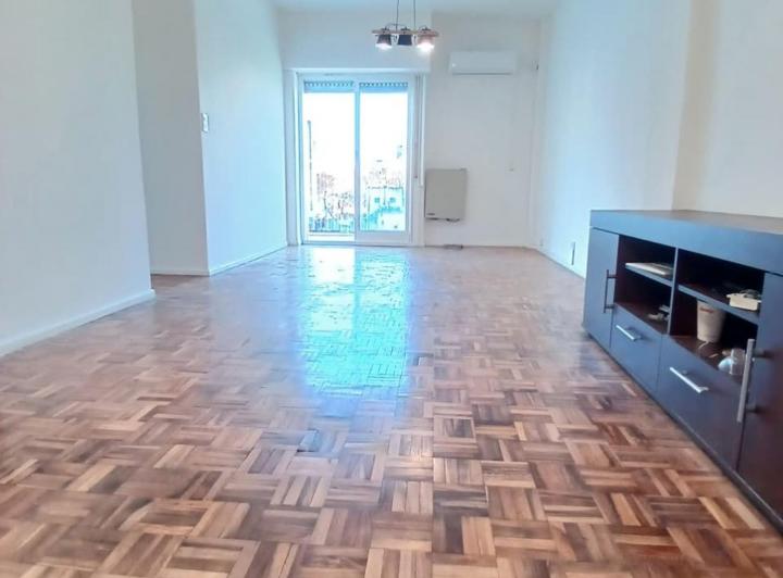 Departamento · 49m² · 2 Ambientes · 1 Cochera