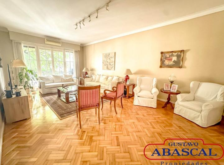 Departamento · 184m² · 4 Ambientes · 1 Cochera