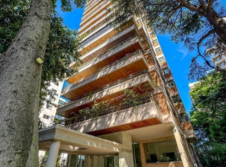 Departamento · 318m² · 6 Ambientes · 2 Cocheras