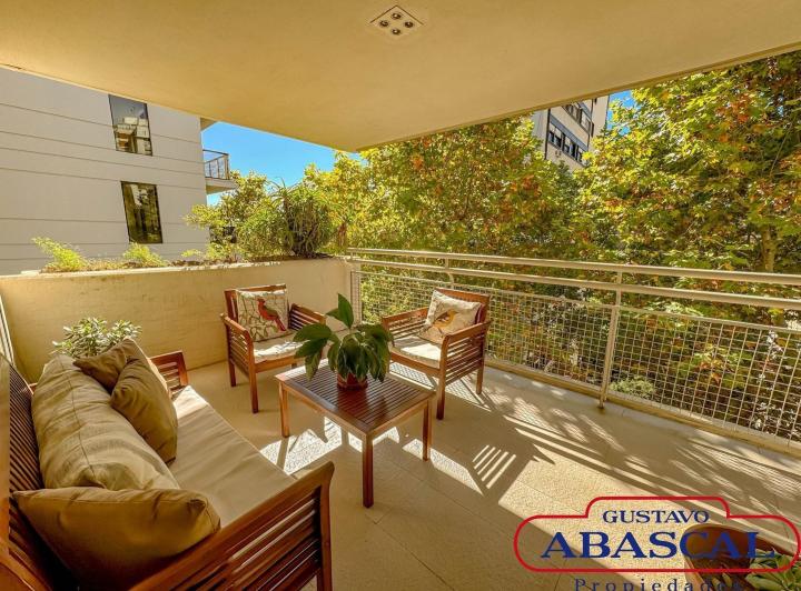 Departamento · 230m² · 5 Ambientes · 2 Cocheras